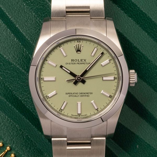 Rolex Oyster Perpetual 124200